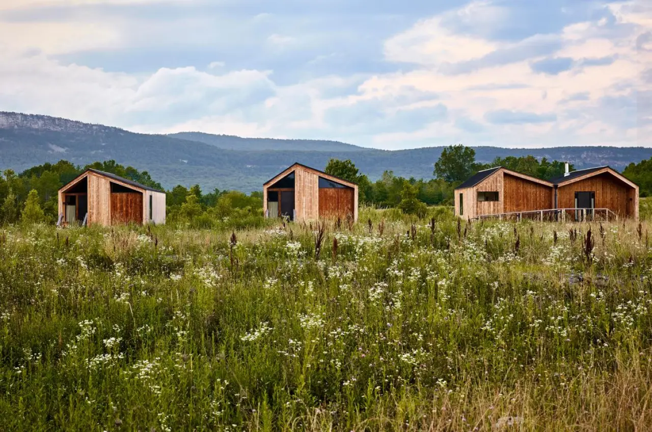 Wildflower Farms in New York offers a quiet retreat in the Hudson Valley, a region where citydwellers flocked to during the pandemic, and where some celebrities have relocated to live on farmland.