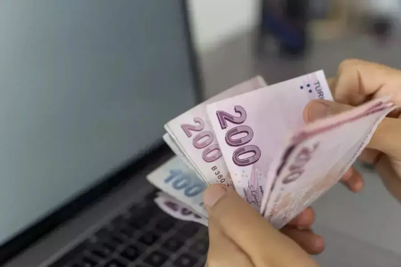 KYK kredisi geri ödemeli olarak veriliyor! KYK burs mu kredi mi nasıl anlaşılır? | Türkiye Gazetesi