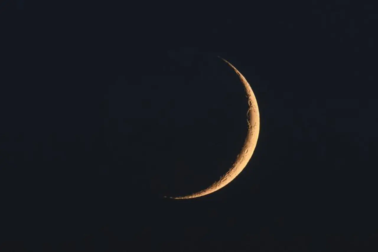 Yeni Ay ne zaman? Astroloji meraklılarının beklediği tarih geldi! 2025 Haziran ayı Yengeç Yeni ayı ne zaman, saat kaçta? - Hürriyet